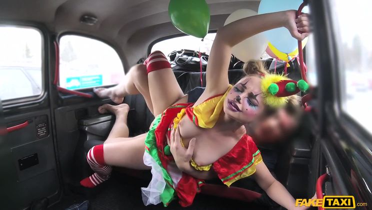 Driver Fucks Cute Valentine Clown